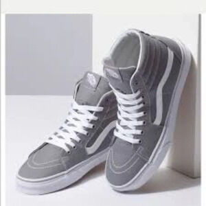 Vans Sk8-Hi Top Sneaker -‎ Frost Gray Canvas Canvas Shoes - Women's 7.5
